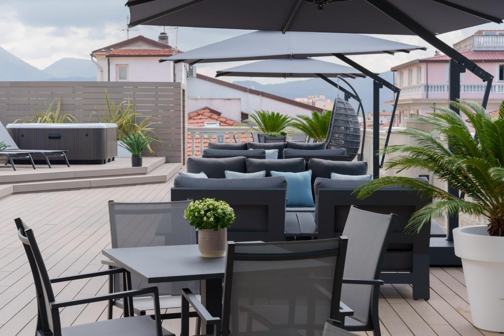VI Suites Viareggio Exteriör bild